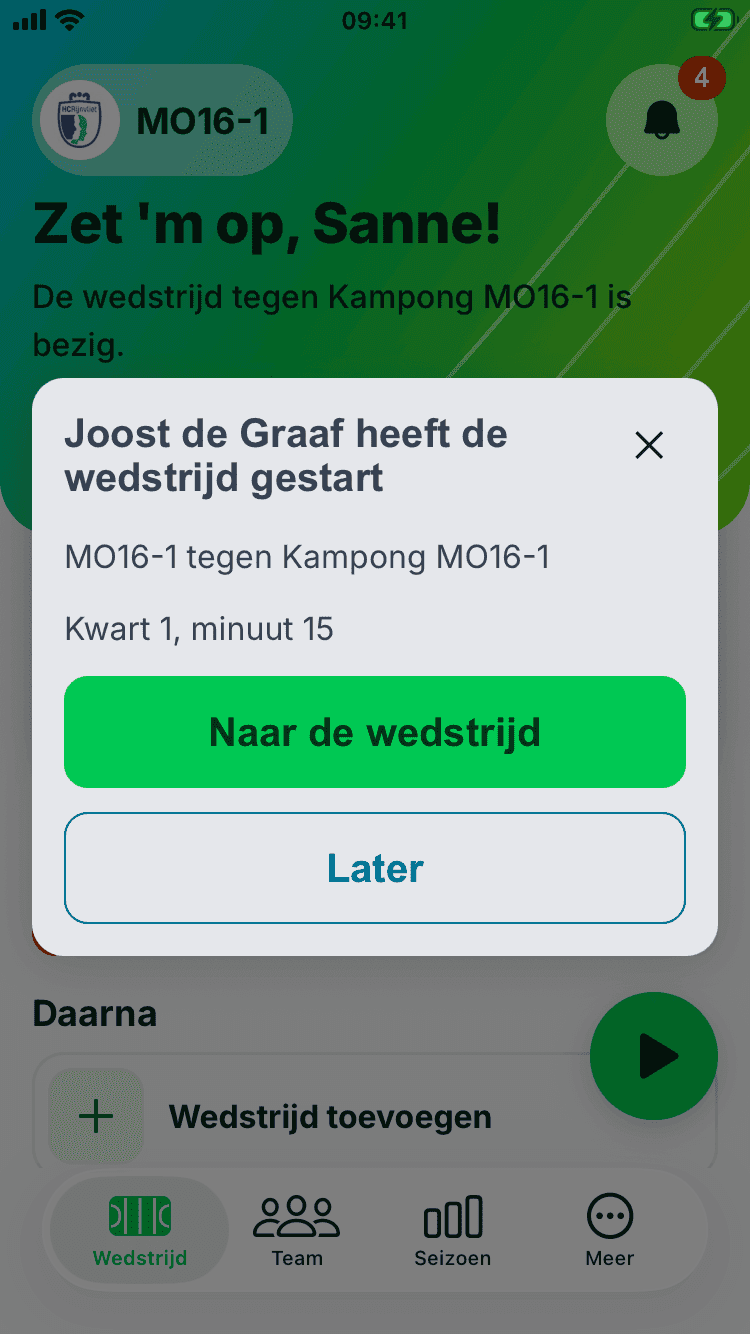 De telefoon van de andere coach: Joost de Graaf heeft de wedstrijd gestart